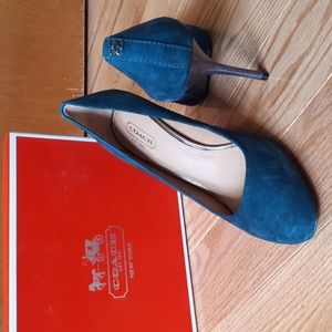 Emerald/teal coach heels